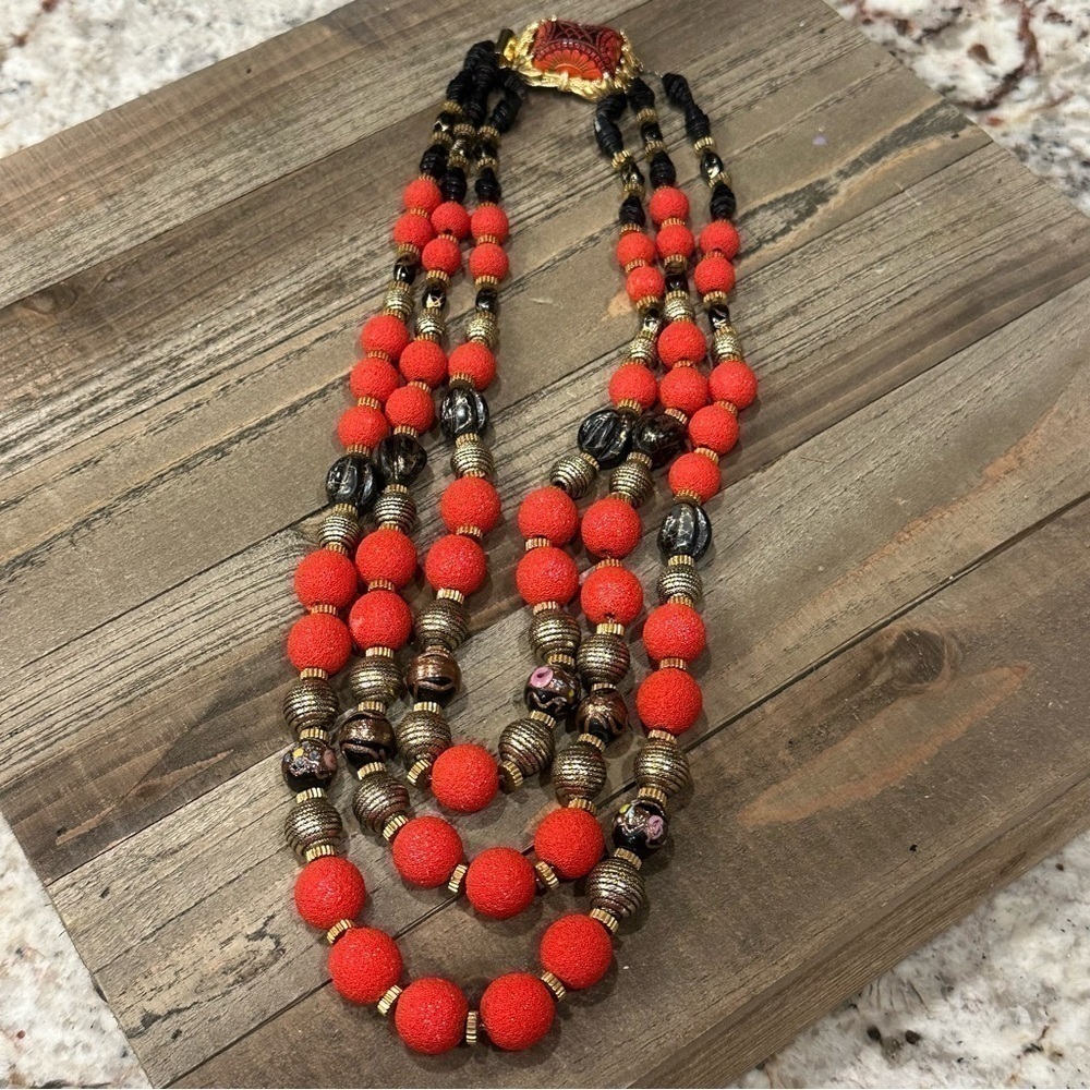 Vintage Women's Multi Strand Beaded Necklace Black Red Fashion Boho mob wife